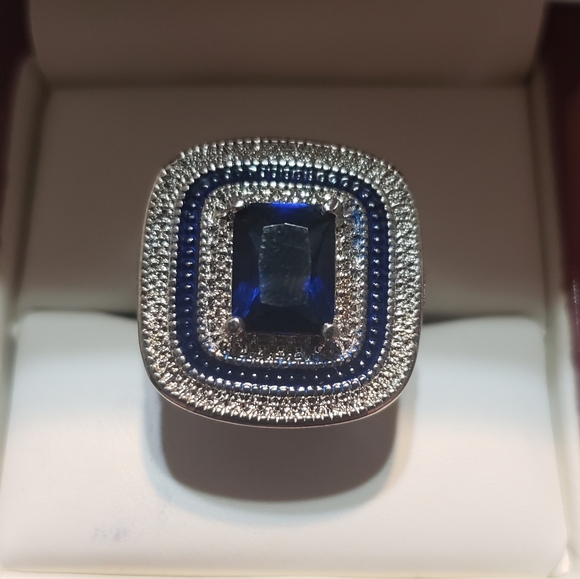 Stunning large blue sapphire fashion ring. New - Picture 4 of 13